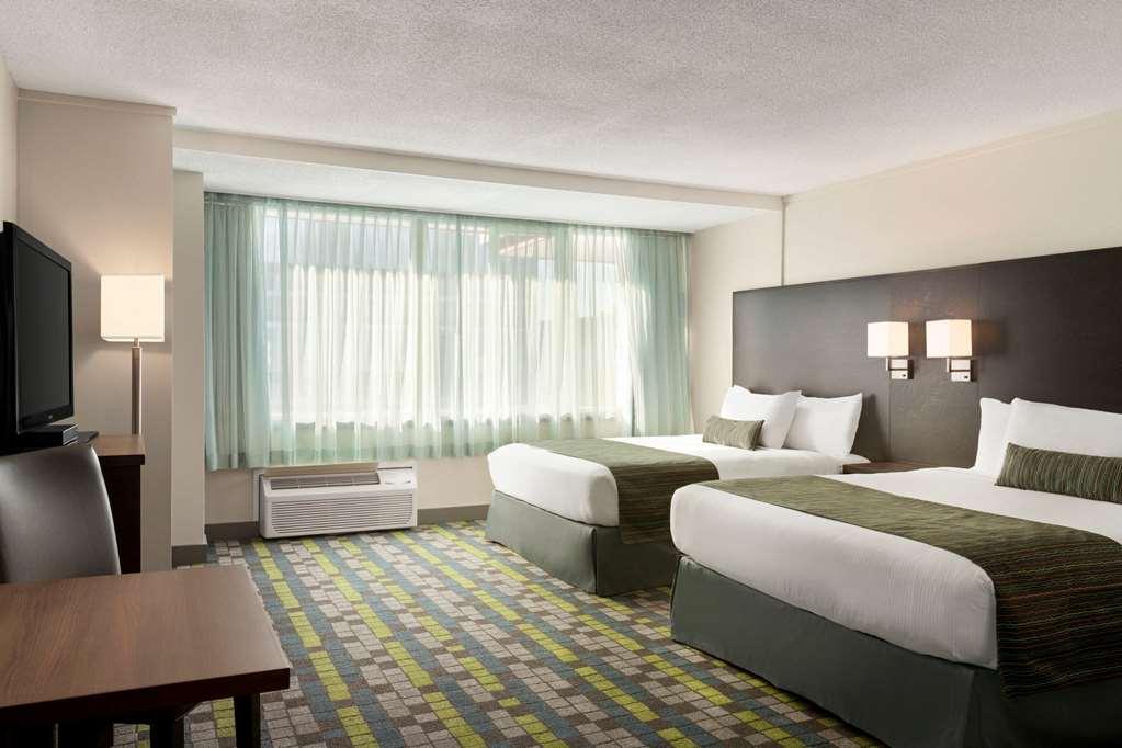 Days By Wyndham Victoria Airport 3* Sidney